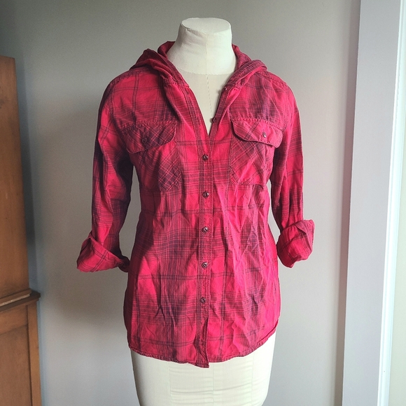 Kismet Tops - ✨2/$15-Kismet Red Plaid Button Up w. Hood